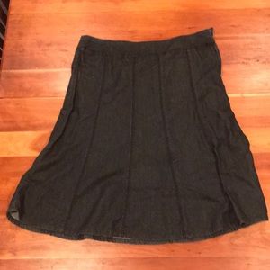 Liz Claiborne black denim skirt